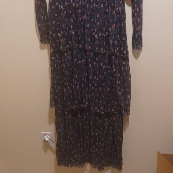 Haute Nites Size 9 Layer Flattering Maxi Floral Dress Long Sleeve NEW - Picture 4 of 10
